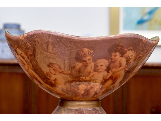 Elegant Decorative Garniture Trio