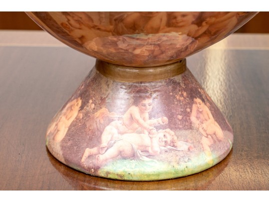 Elegant Decorative Garniture Trio