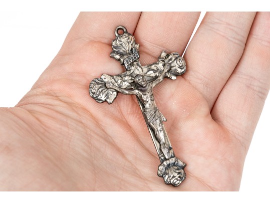 Sterling Silver Striking Large Diamond Cut Crucifix, Rose Motif Ends