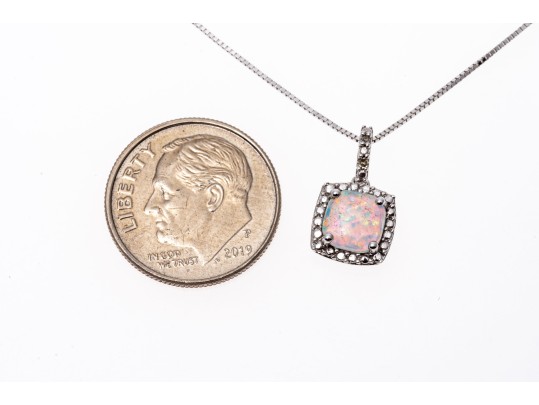 10K White Gold Opal Pendant Necklace