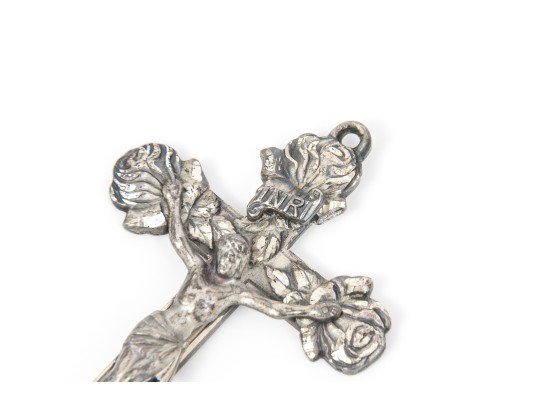 Sterling Silver Striking Large Diamond Cut Crucifix, Rose Motif Ends