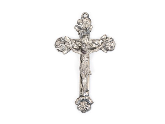 Sterling Silver Striking Large Diamond Cut Crucifix, Rose Motif Ends