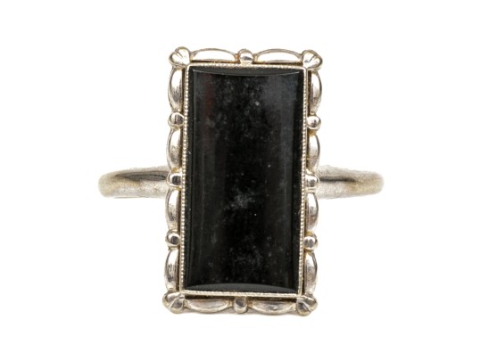 10k White Gold Simple Vintage Rectangular Profile Black Onyx Ring, Size 8.75+