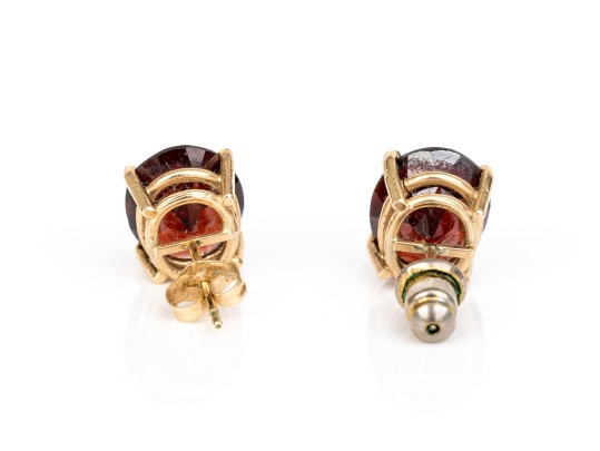 14k Yellow Gold Classic Oval Garnet Stud Earrings, App. 6.84 TCW