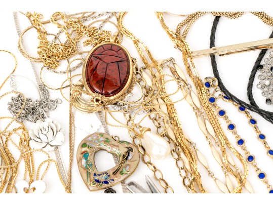 Collection Of Vintage Assorted Costume And Fashion Jewelry Pieces