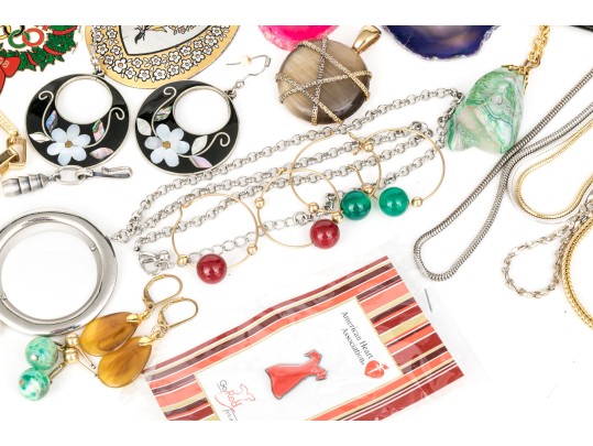 Collection Of Vintage Assorted Costume And Fashion Jewelry Pieces
