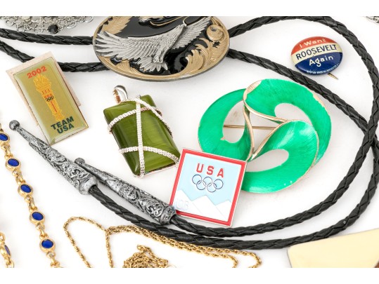 Collection Of Vintage Assorted Costume And Fashion Jewelry Pieces