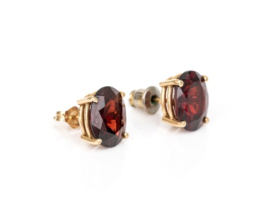 14k Yellow Gold Classic Oval Garnet Stud Earrings, App. 6.84 TCW