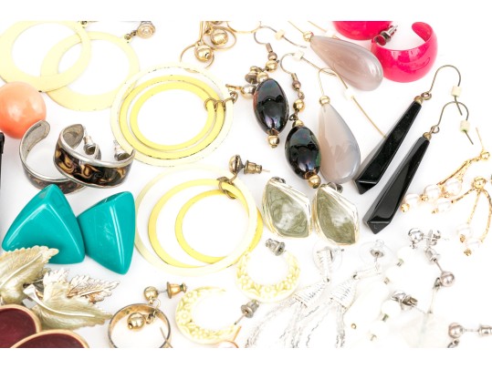 Large Collection Of Vintage Fashion Earrings, Assorted Styles 