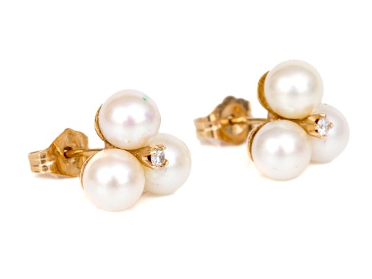 14k Yellow Gold Classic 5.25mm Trefoil Cultured Pearl Earrings, With Diamond Centers