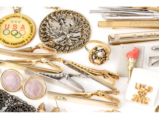 Collection Of Vintage Assorted Costume And Fashion Jewelry Pieces