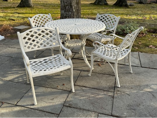 Cast Aluminum Outdoor Dining Set