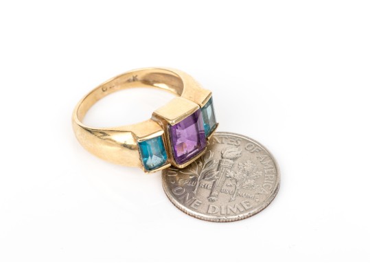 14k Yellow Gold Striking Blue Topaz And Amethyst Three Stone Ring, Size 6