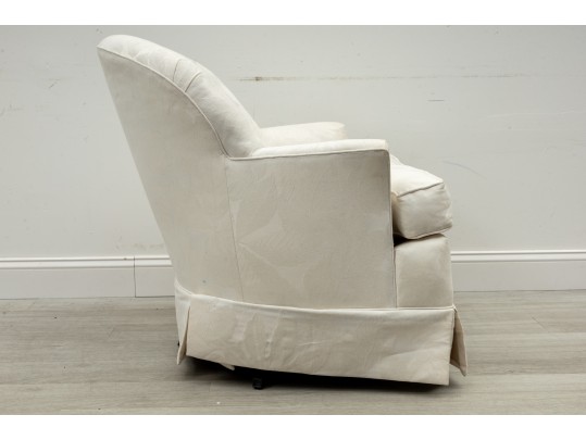 Classic Traditions Tufted Ivory White Club Chair