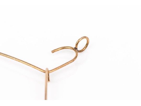 14k Yellow Gold Whimsical Scalloped Wire Hangar Pendant