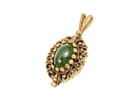 14k Yellow Gold Ornate Oval Green Nephrite Jade Florentined Framed Pendant