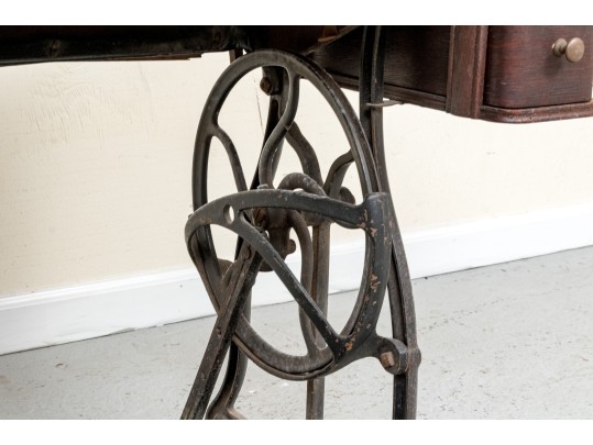 Antique Wheeler & Wilson Sewing Machine With Cabinet