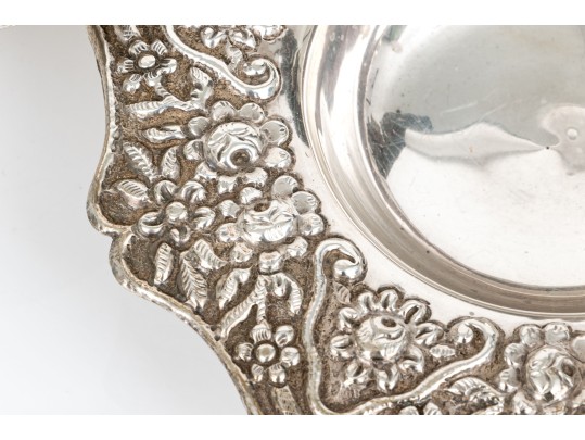 Two Compatible Vintage Egyptian Silver Footed Bowls, 9.87 Ozt. 