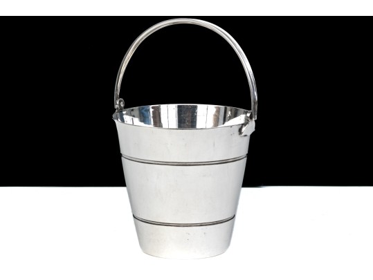 Fine Quality Vintage English Mappin & Webb Silverplate Ice Bucket