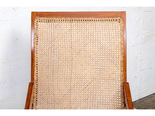 Stylish Vintage Wood And Cane Chaise Lounge