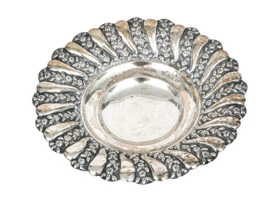 Mid-Century Egyptian .900 Silver Repousse Footed Bowl, 12.39 Ozt.