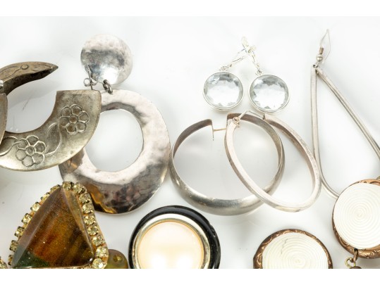 Costume Jewelry Earrings Lot