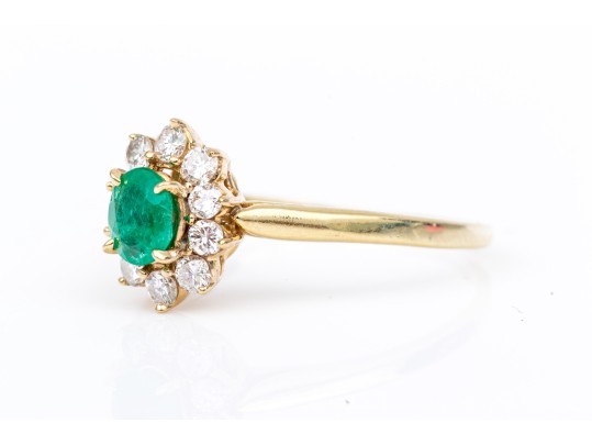 18k Yellow Gold Lovely Oval Emerald And Diamond Halo Ring, Size 7.5