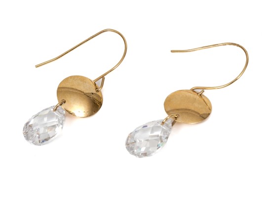 14k Yellow Gold Pair Of Striking Briolette Cz Drop Earrings