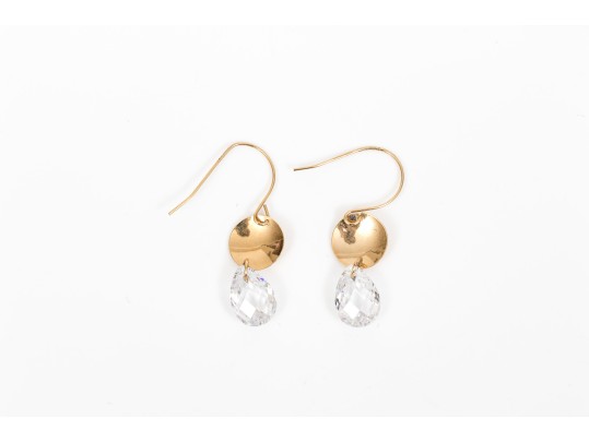 14k Yellow Gold Pair Of Striking Briolette Cz Drop Earrings