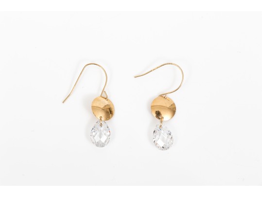 14k Yellow Gold Pair Of Striking Briolette Cz Drop Earrings