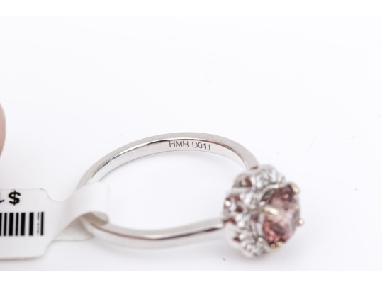 14k White Gold Beautiful Round Morganite And Diamond Halo Ring, Size 5.75
