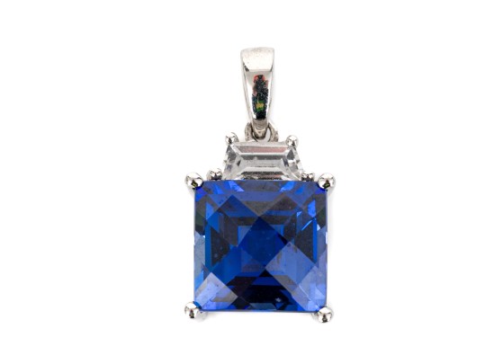 10k White Gold Impactful Blue Checkerboard Cushion Set Pendant