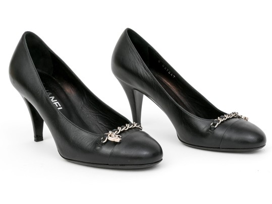 Chanel Handsome Black Leather Chain Motif Pumps, Size 37 1/2
