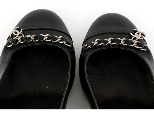 Chanel Handsome Black Leather Chain Motif Pumps, Size 37 1/2
