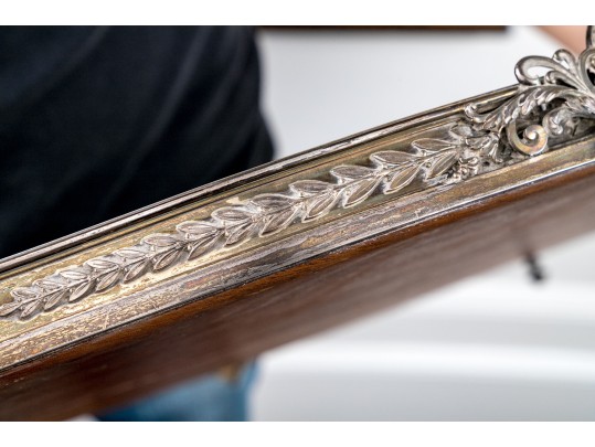 Elegant Silvered Mirror Plateau