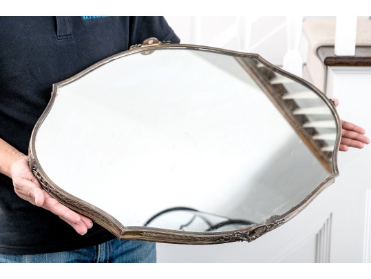 Elegant Silvered Mirror Plateau