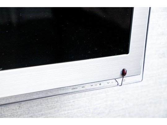 Samsung Flatscreen Television