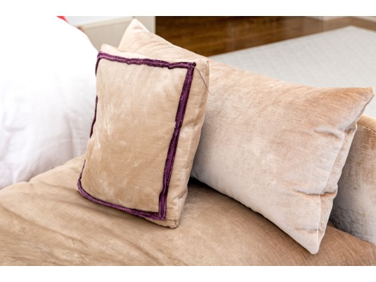 Antique Continental Carved Daybed Bench