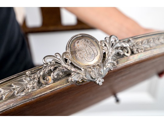 Elegant Silvered Mirror Plateau