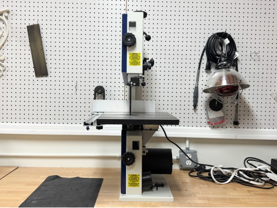 Rikon Model 10-3061 Deluxe Bandsaw