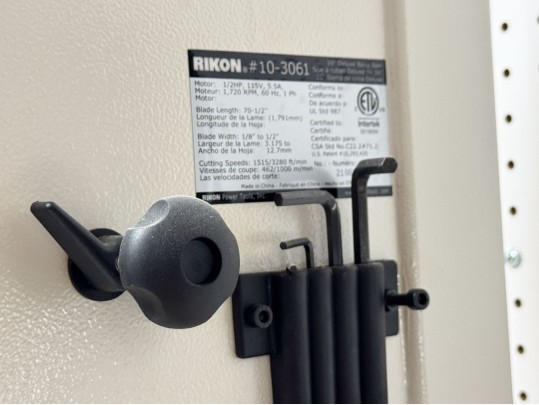 Rikon Model 10-3061 Deluxe Bandsaw