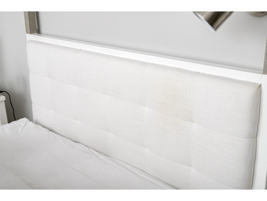 Possibly Serena & Lily White Lacquer And Grey Wash Poster Bed