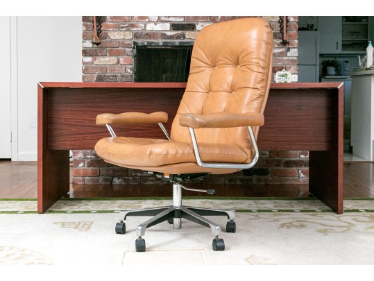 Leather Upholstered Executive Office Chair