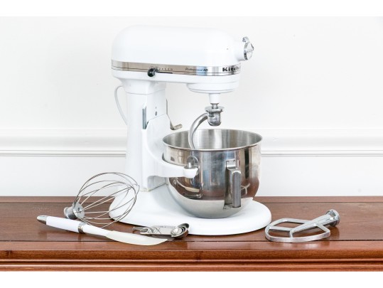 KitchenAid Stand Mixer With Accessories