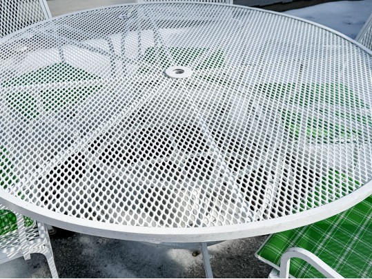 Cast Aluminum Outdoor Dining Table With Six Armchairs