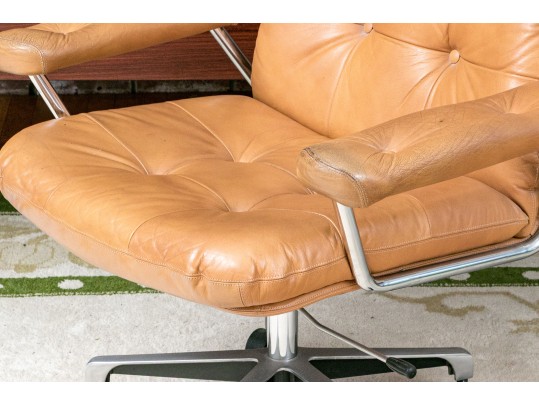 Leather Upholstered Executive Office Chair