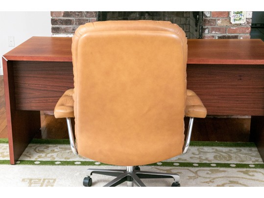 Leather Upholstered Executive Office Chair