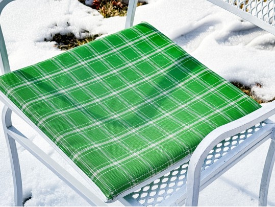 Cast Aluminum Outdoor Dining Table With Six Armchairs