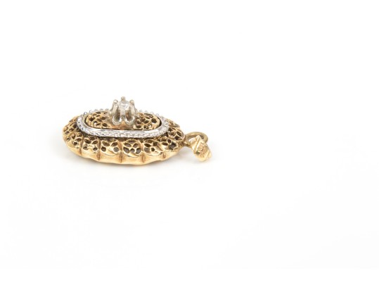 14k Yellow Gold Pretty Vintage Scalloped Filigree Pendant, Diamond Set, App. 0.03 CTS