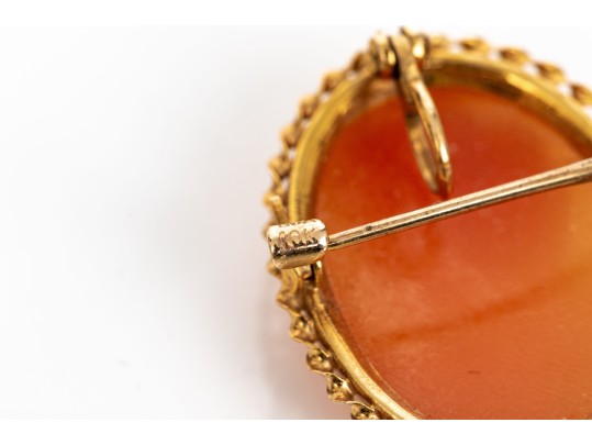 10k Yellow Gold Vintage Oval Cameo Brooch/pendant, Decorative Border 